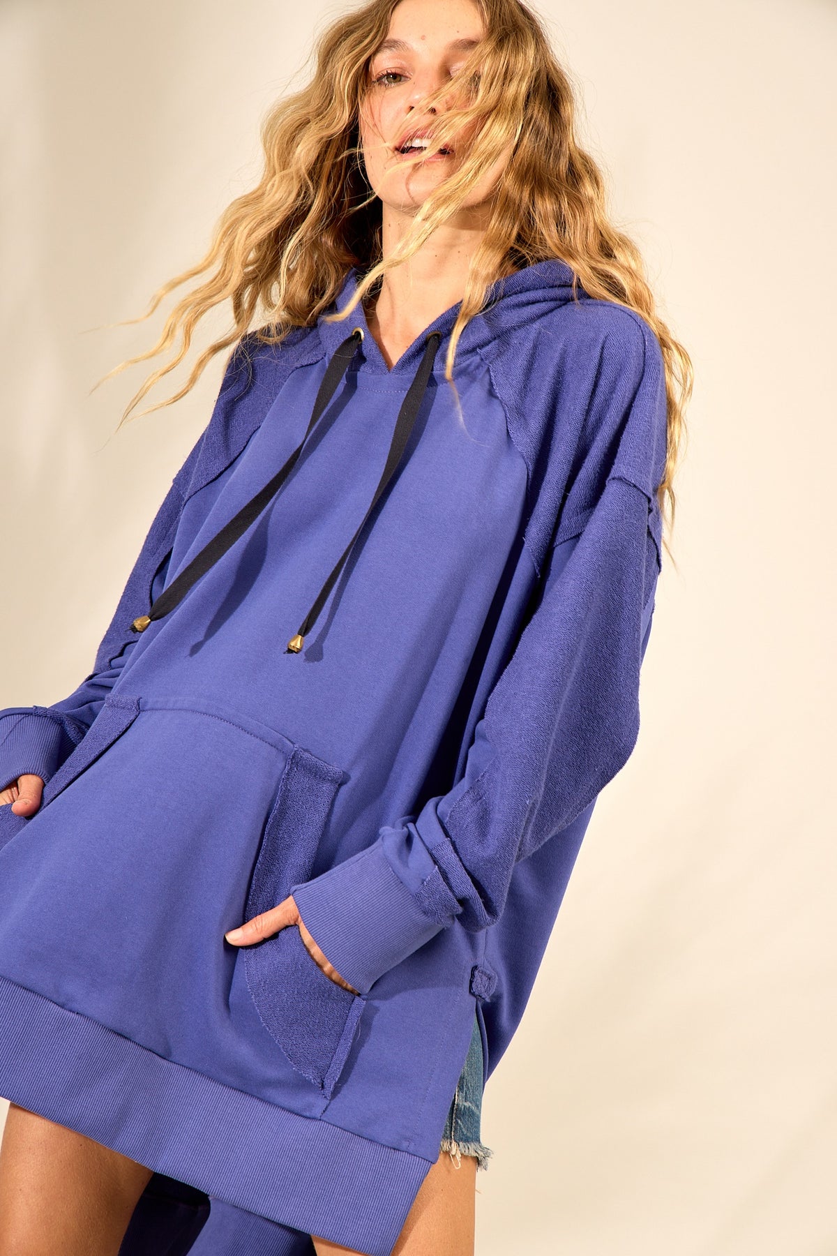 Yacamim B17 Blue Kangaroo Hoodie