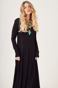 Yacamim D5 Plain Black Long Dress with Fitted Sleeves