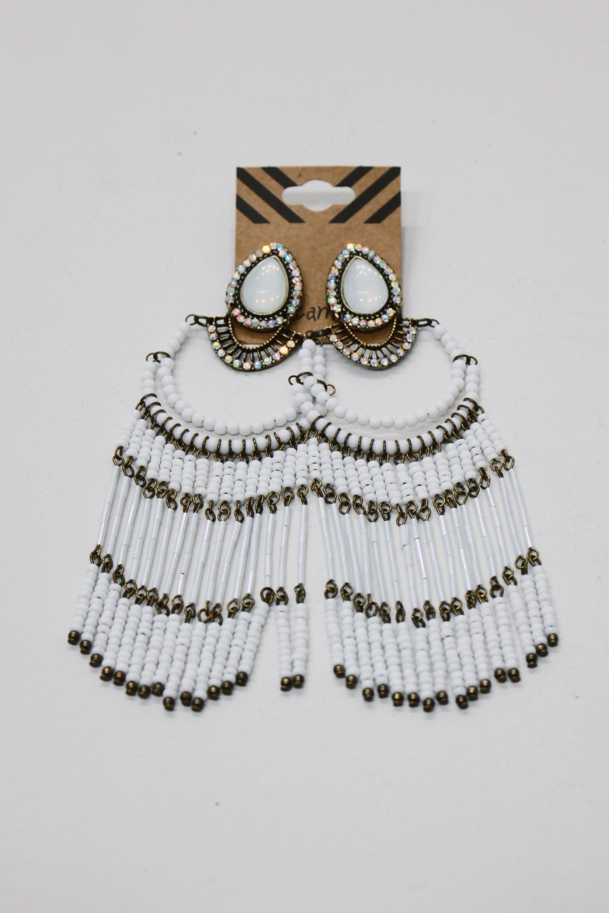 Handmade White Beaded Earring Yacamim #686