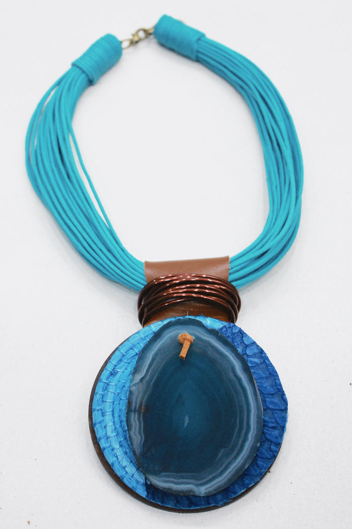Handmade Necklace with Agate Yacamim Stone #537