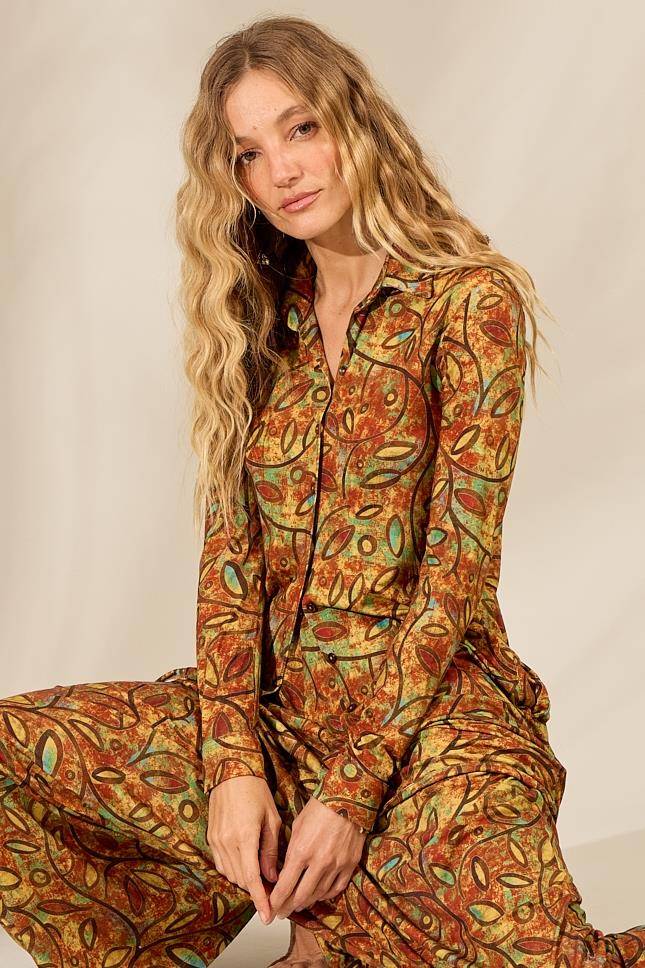 Yacamim Printed Short Shirt with Extended Back
