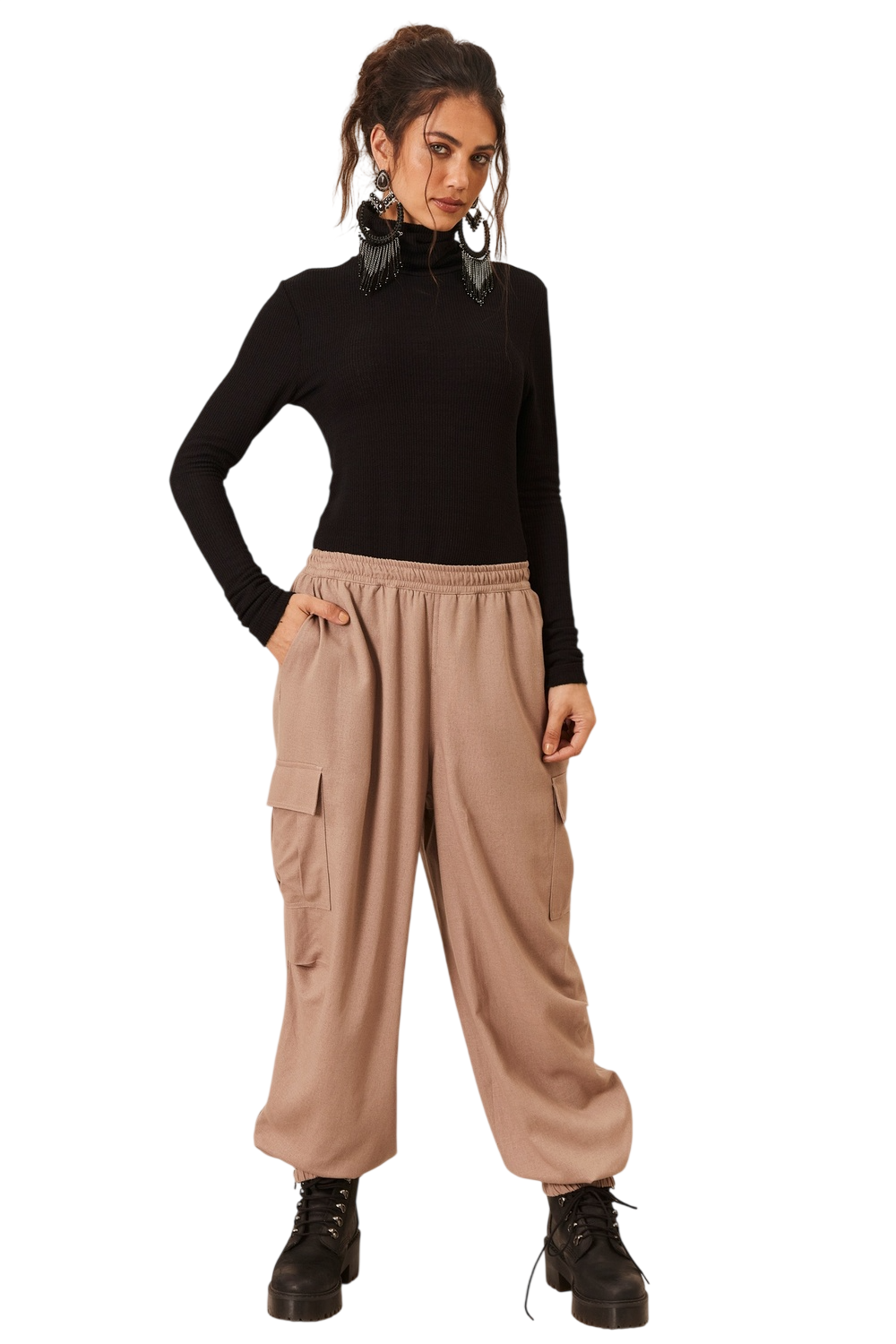 Calça Cargo De Viscolinho Com Bolsos Marrom Claro Yacamim R9