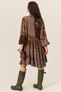 Vestido Curto Amplo Com Veludo E Pompons Marrom Patchwork Yacamim E5