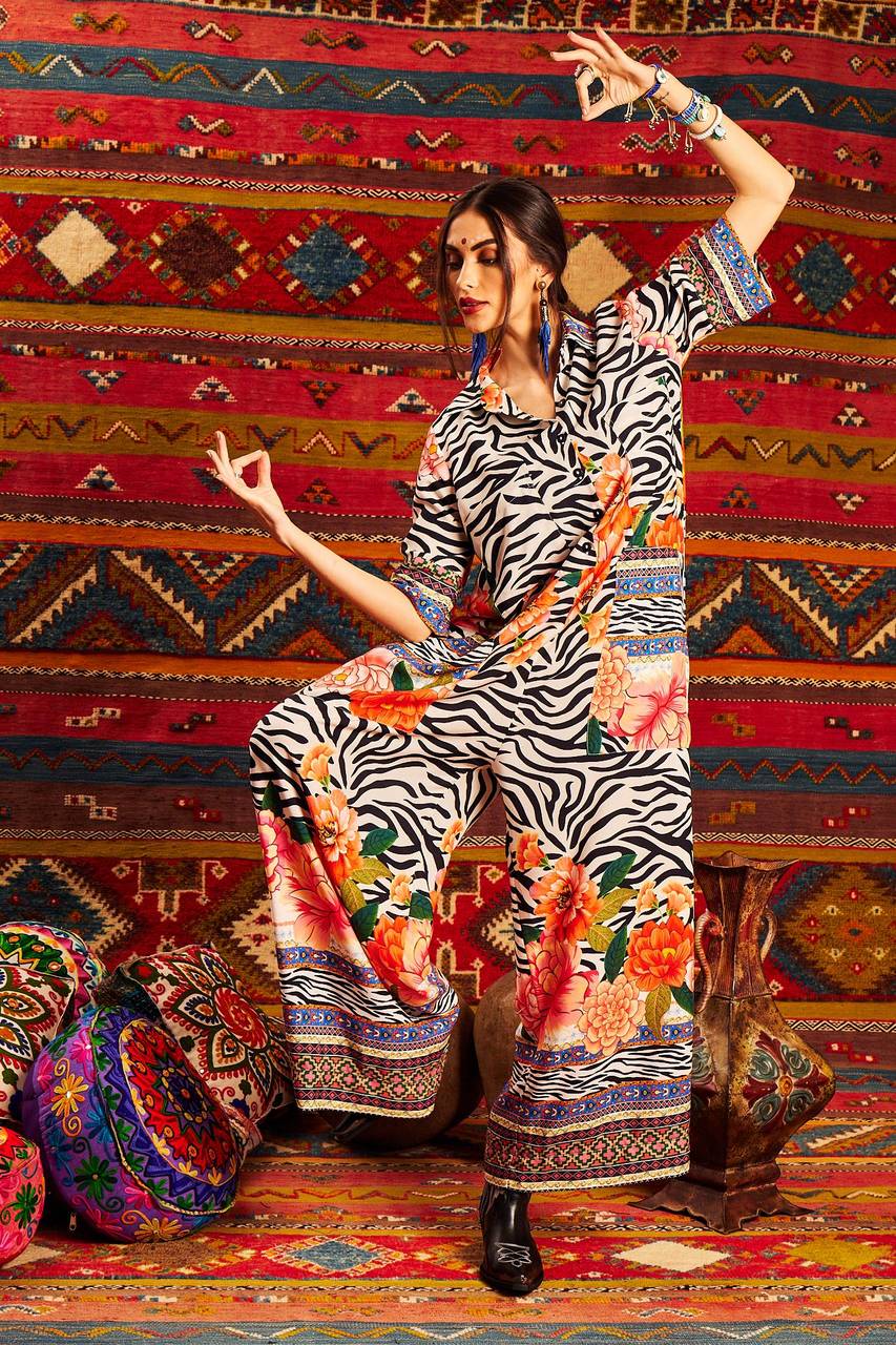 Yacamim Long Jumpsuit with Short Sleeves Animal Print
