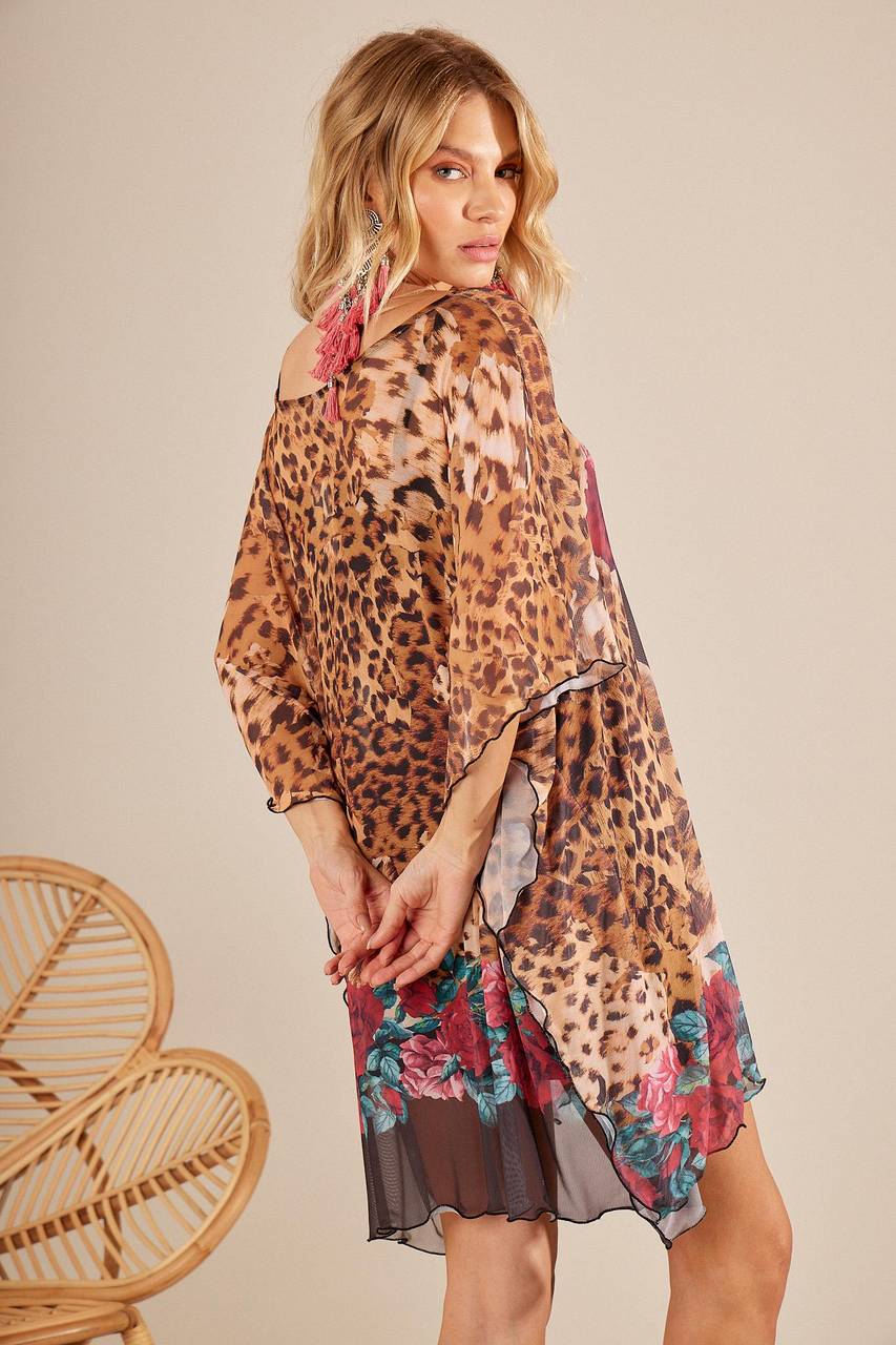 Yacamim Wide Transparent Frida Kahlo Animal Print Robe