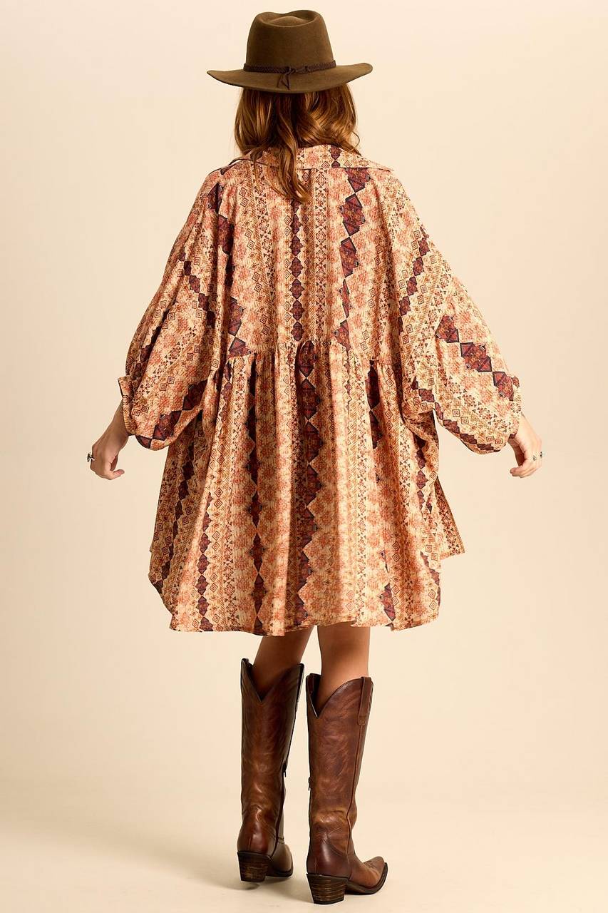 Yacamim A18 Wide Long Shirt with Puffy Long Sleeves and Print