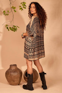 Brown Yacamim Loose Tunic with Short Sleeves and Maori Print