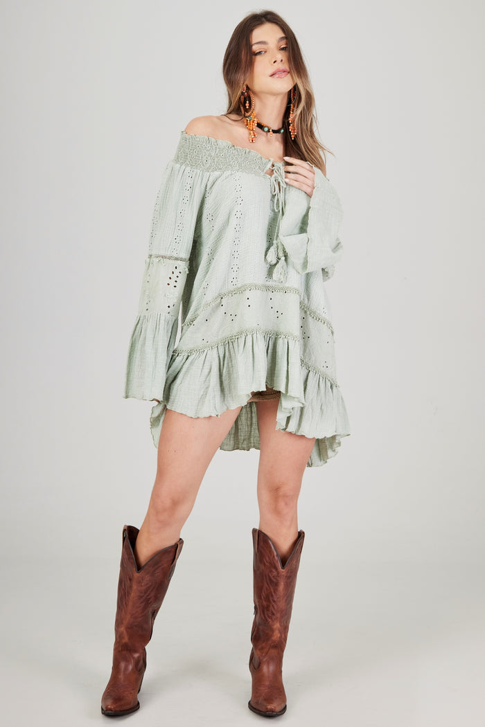 Yacamim Women's Pistachio Green Broderie Gypsy Top B29