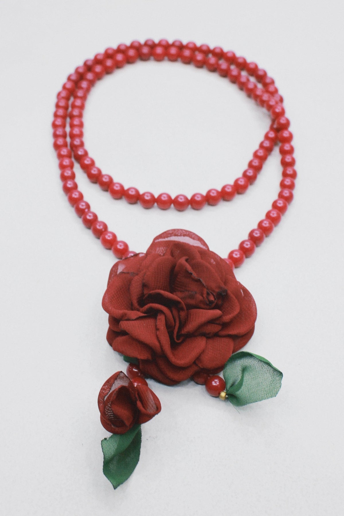 Ave Maria Necklace with Burgundy Flower Yacamim #504