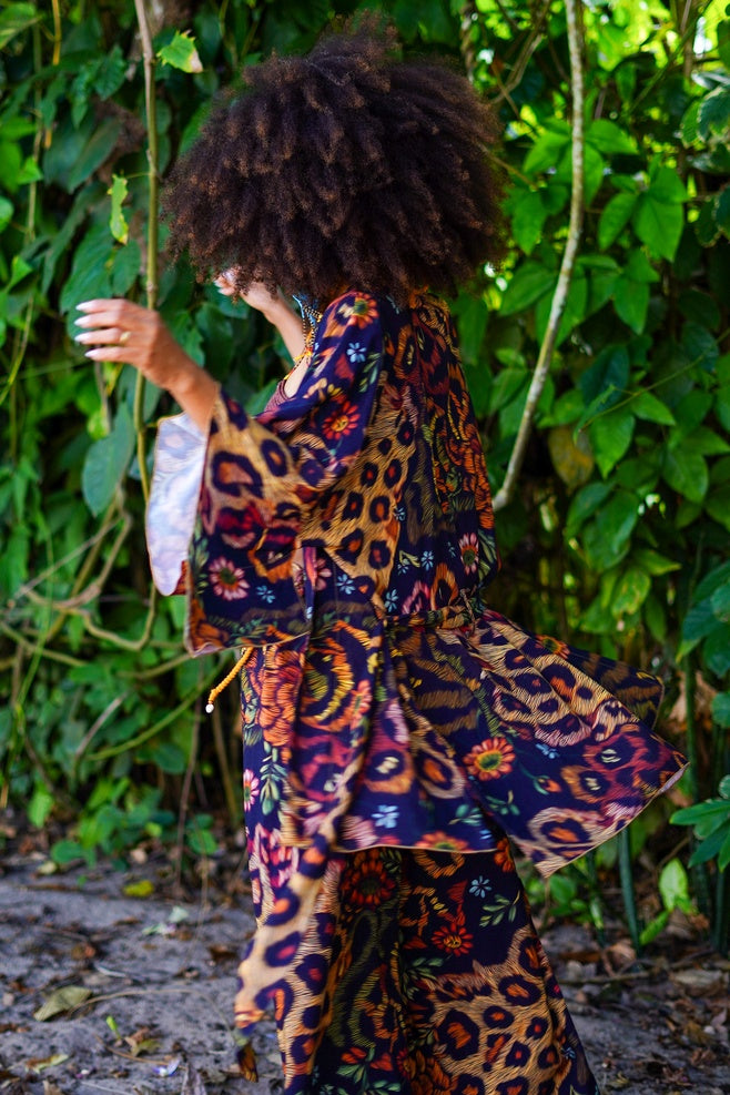 Yacamim Bahêa Collection Animal Print Short Kimono Q6