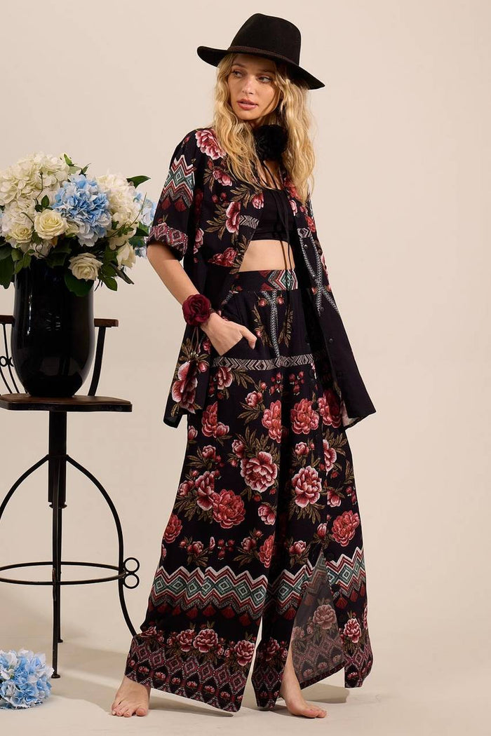 Pantaloon Pants with Button Opening Detail Black Printed Yacamim A4