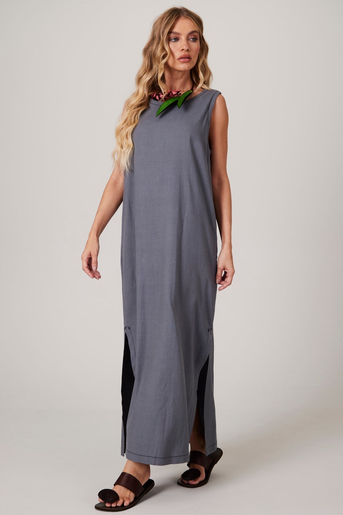Yacamim D20 Dark Grey Linen Sleeveless Midi Dress Plain
