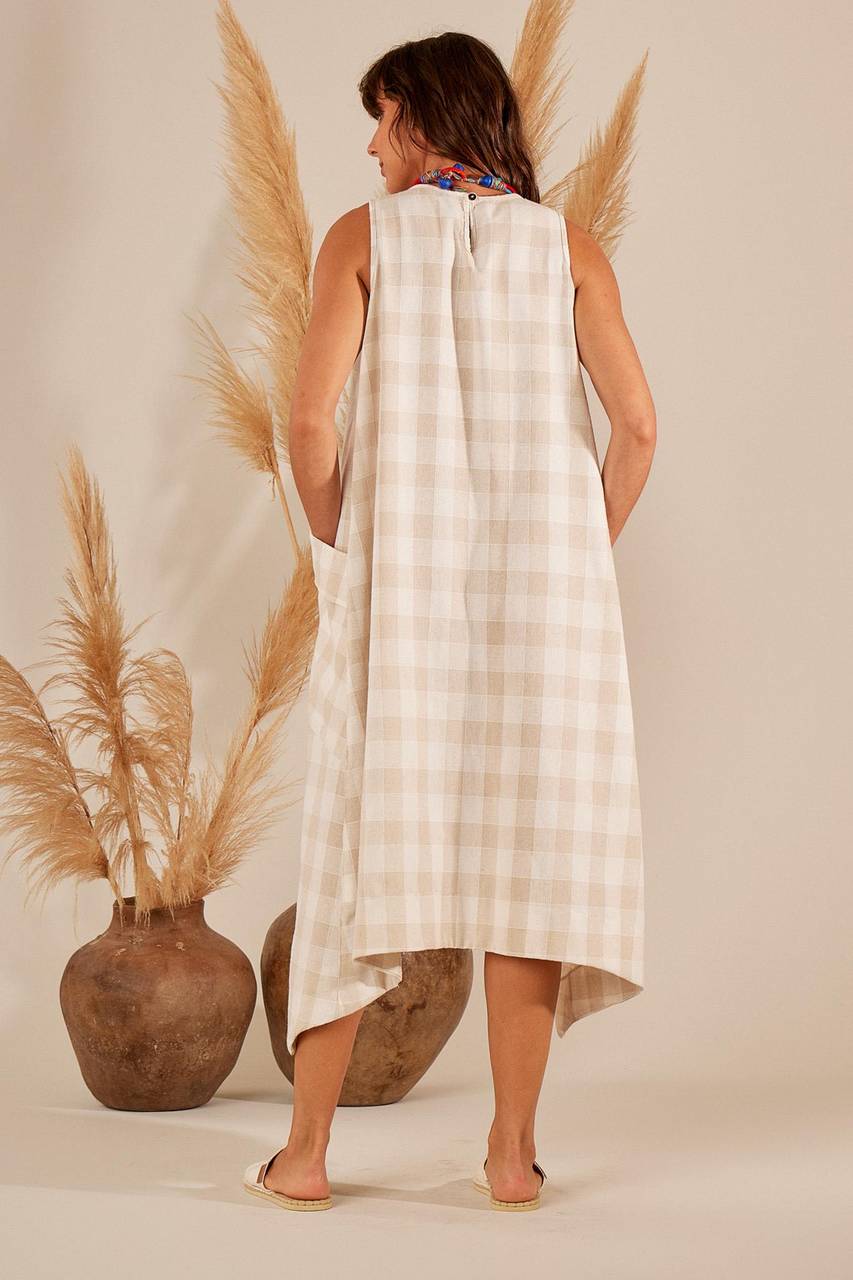 Yacamim Beige Plaid Sleeveless Midi Dress with Side Hem