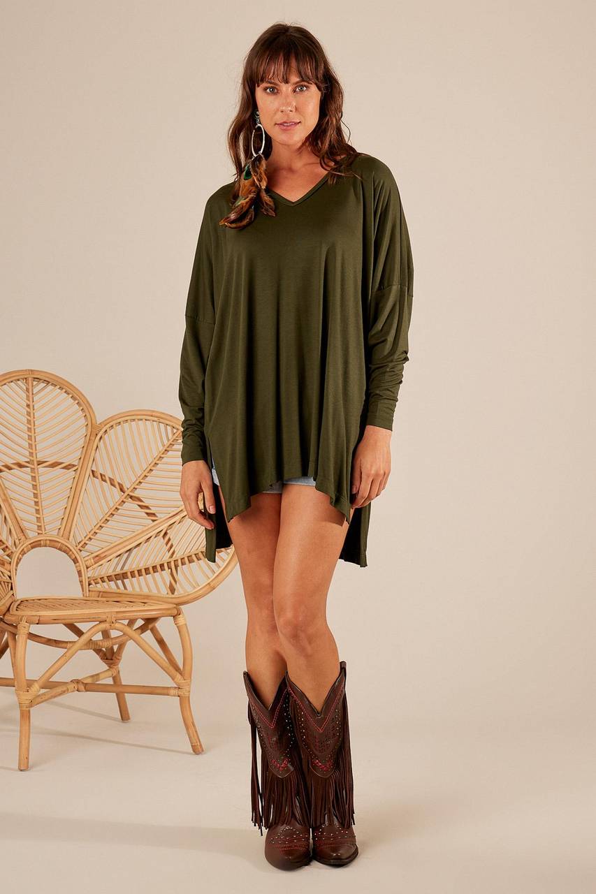 Yacamim Dark Green Loose Basic Blouse with Elongated Back