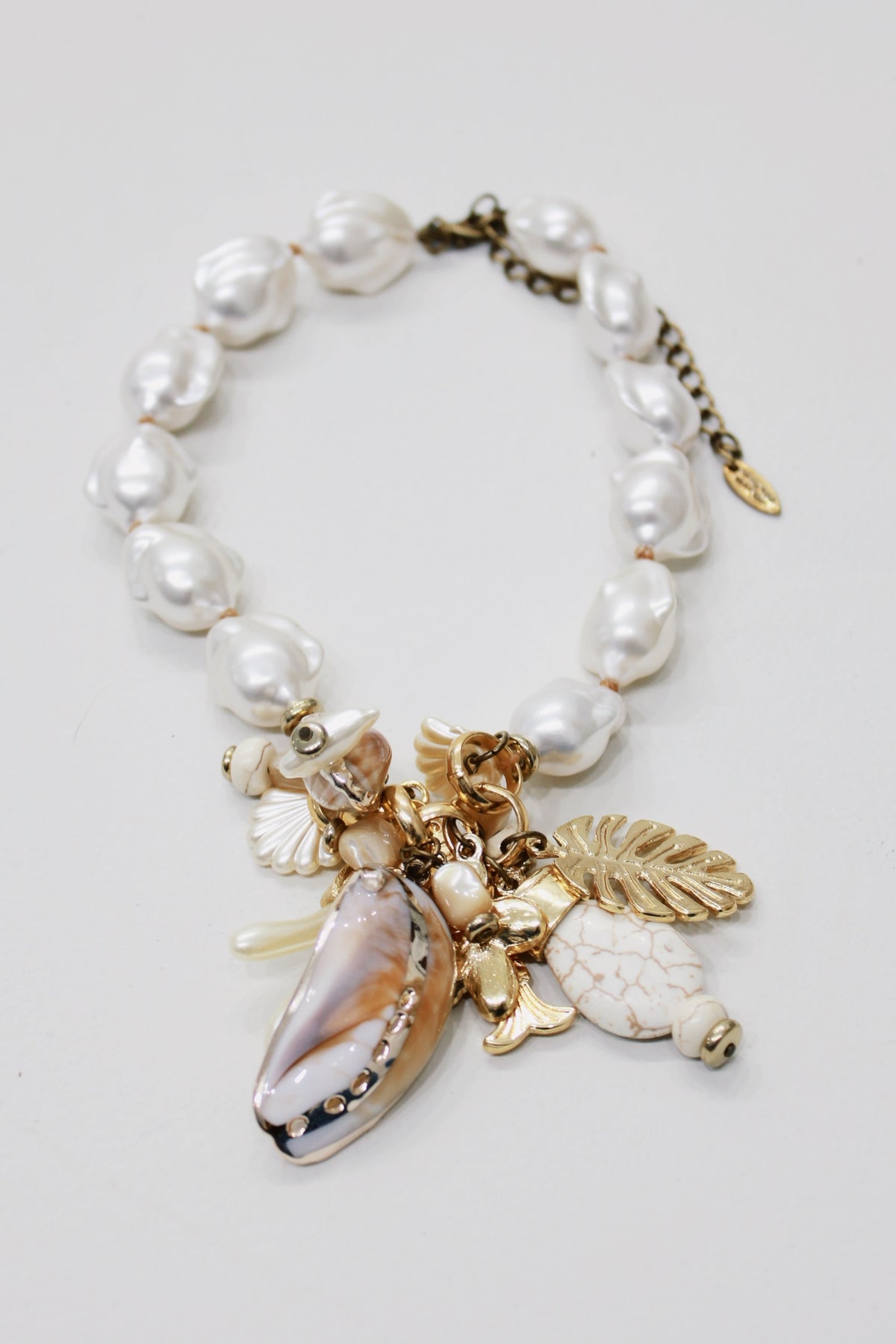 Handmade Pearl Color Necklace with Yacamim Charms Mix #712