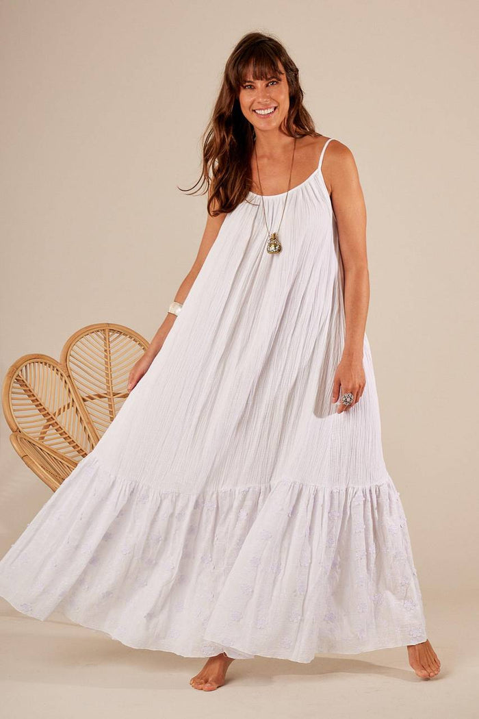Yacamim White Embroidered Ruffle Flowy Long Dress C1