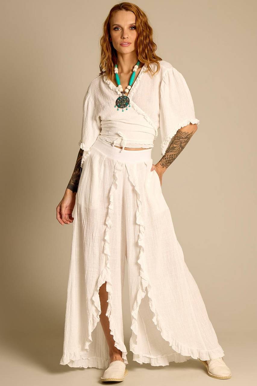 Yacamim White High-Waisted Ruffle Trousers A31