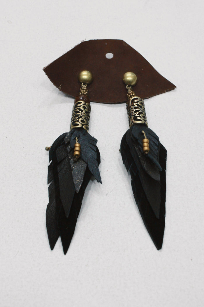 Handmade Black Leather Earring with Crafted Metal Yacamim #651