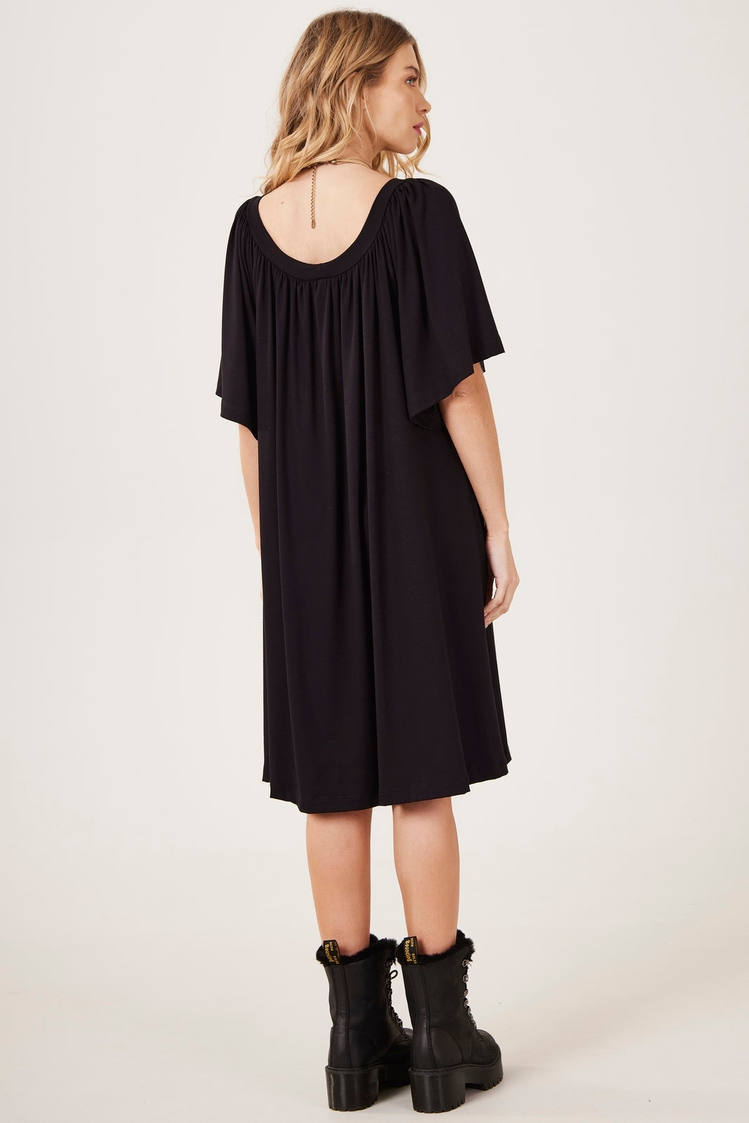 Yacamim D19 Plain Black Off-the-Shoulder Mini Dress