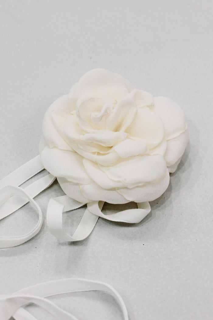 White Flower Choker Necklace #606