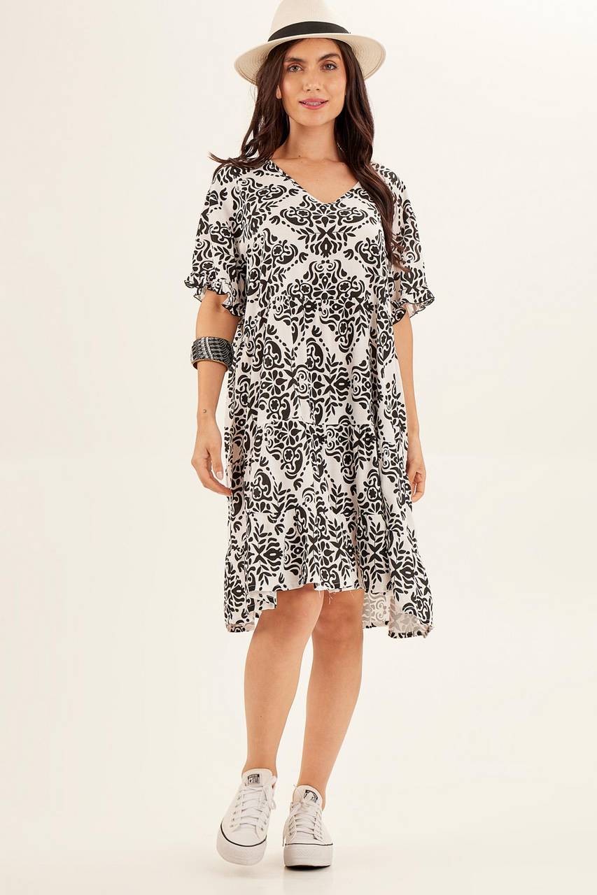 Yacamim Short Dress with V-Neck in Black and White Print