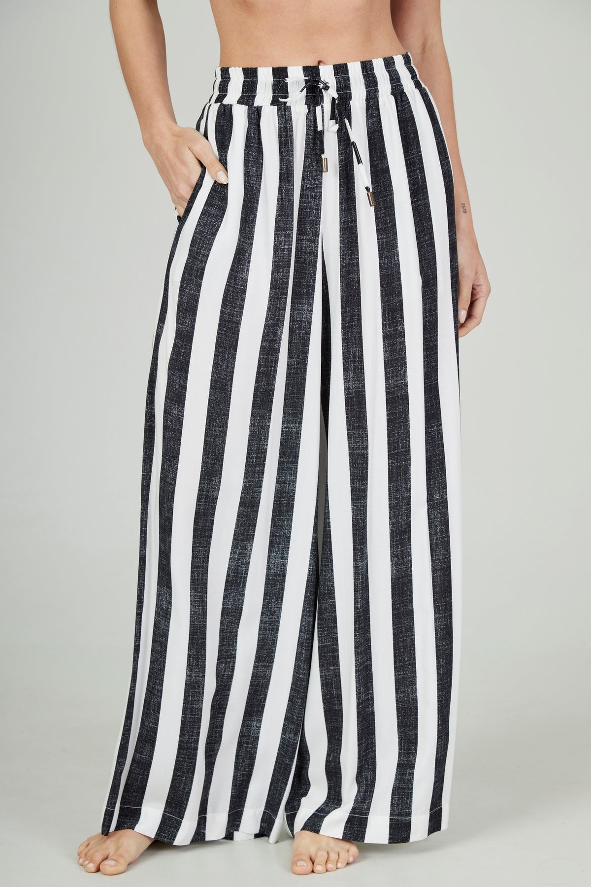 Yacamim Black And White Striped Palazzo Pants A4