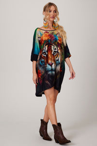 Black Elongated T-shirt with Exclusive Yacamim Tiger Print B4