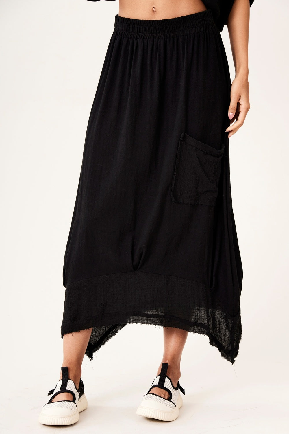 Viscolinho Skirt With Side Pocket Black Yacamim A5