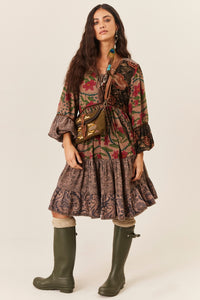 Vestido Curto Amplo Com Veludo E Pompons Marrom Patchwork Yacamim E5