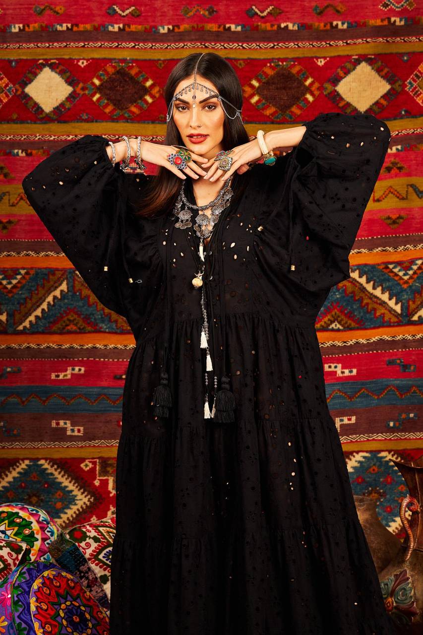 Yacamim Black V-Neck Broderie Long Dress with Puffed Sleeves