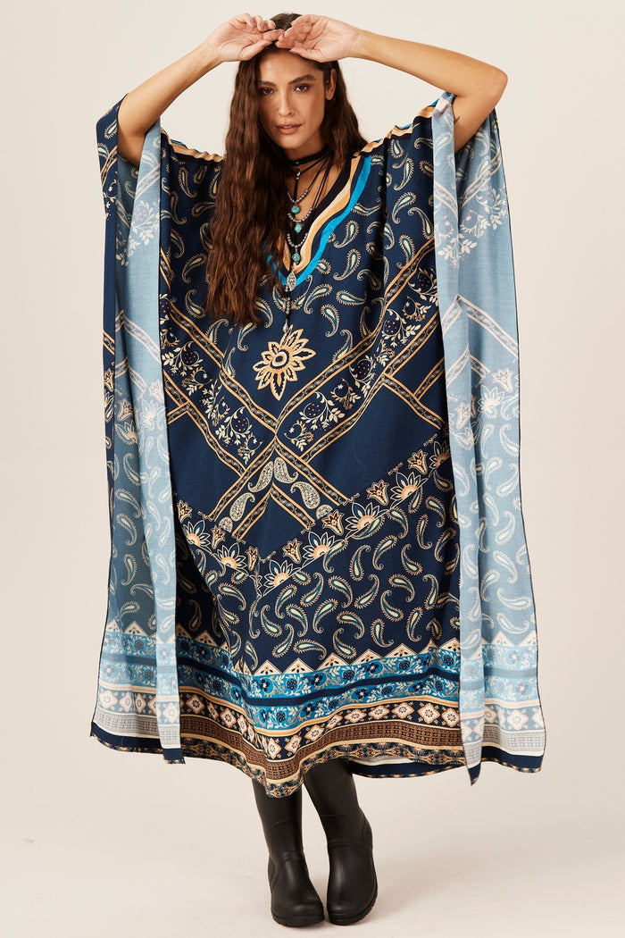 Wide Kaftan with Paisley Blue Yacamim J8 Neckline