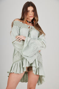 Yacamim Women's Pistachio Green Broderie Gypsy Top B29