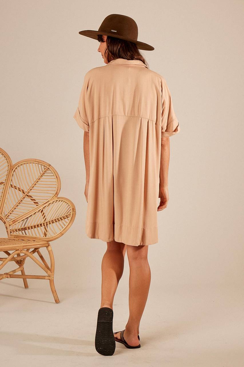 Yacamim Dark Beige 3/8 Sleeve Loose Shirt