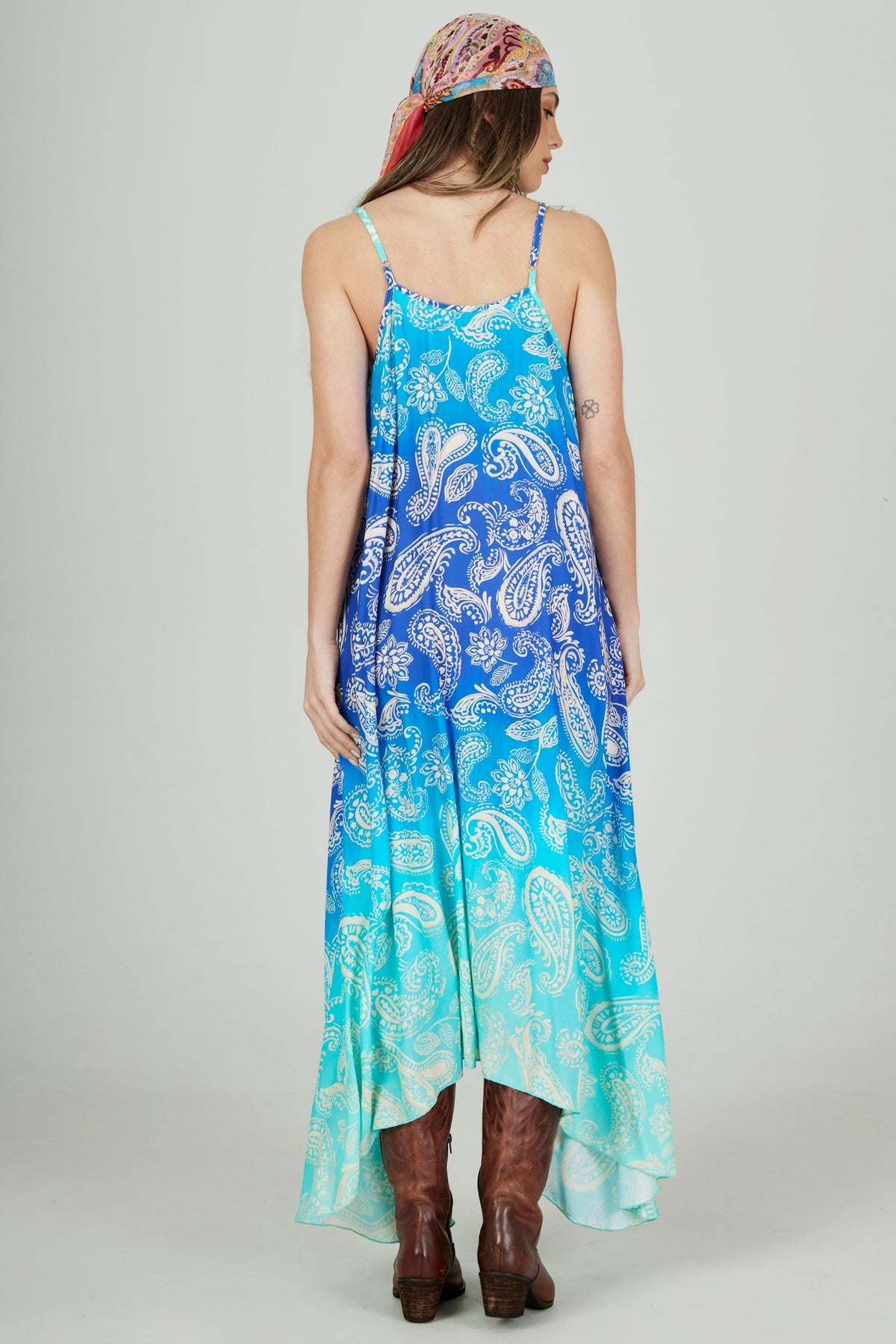 Yacamim E24 Wide Blue Ombre Paisley Long Dress