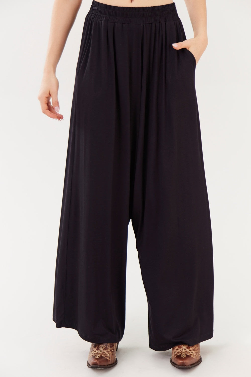 Yacamim I10 Black Harem Pants with Pockets