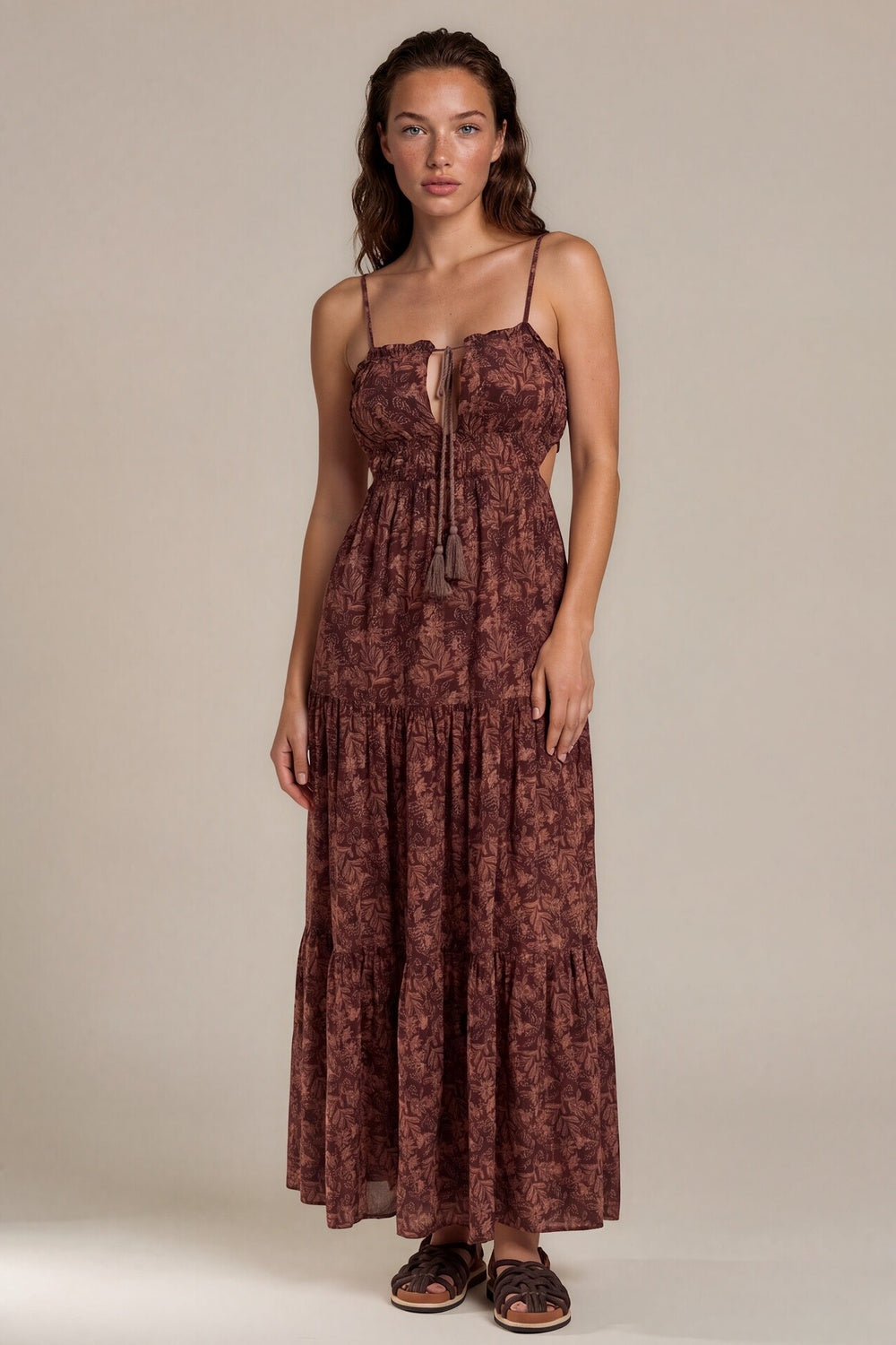 Vestido Longo Costas Abertas Marrom Escuro Estampado Yacamim D2