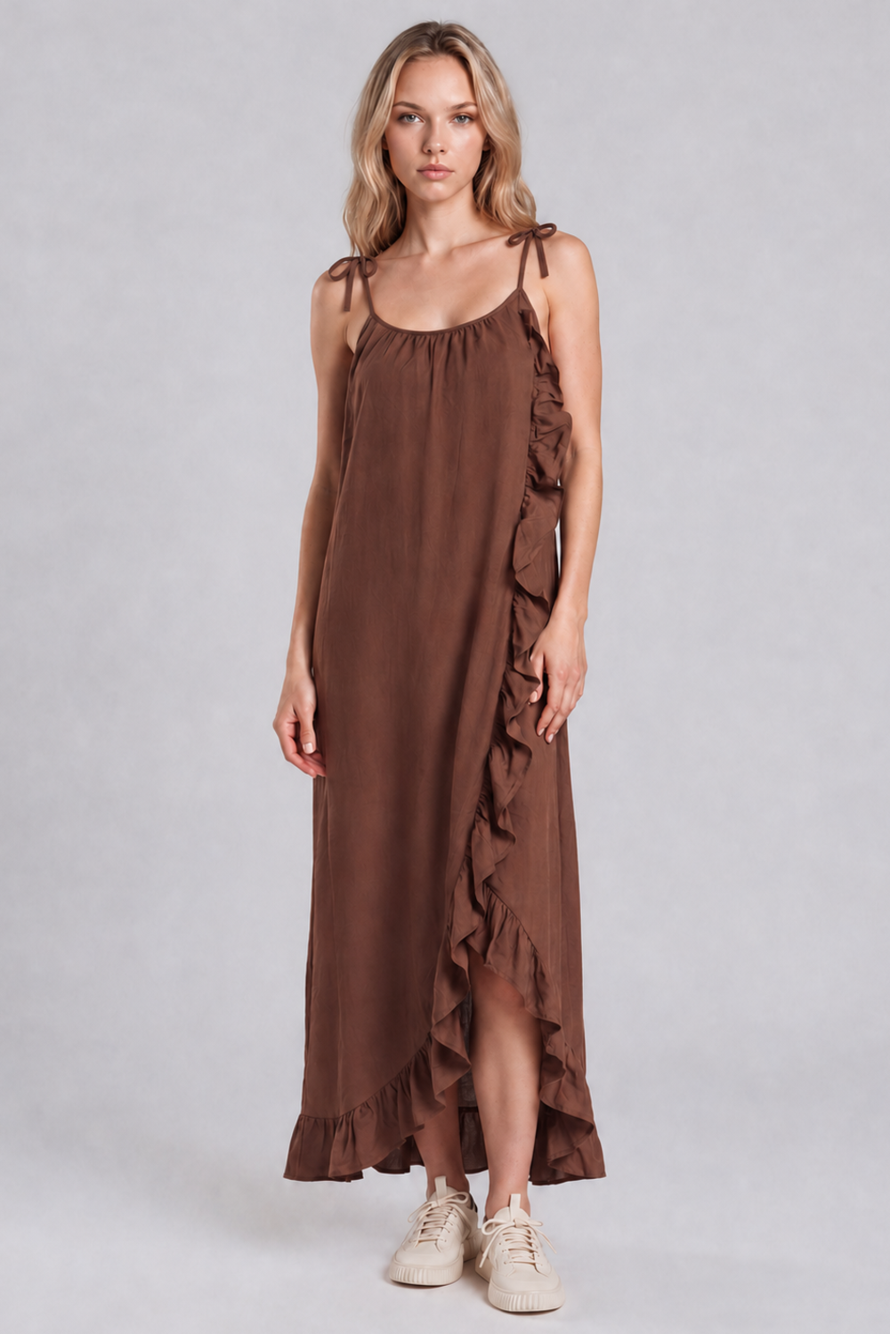 Vestido Mullet Com Babados Marrom Yacamim C20