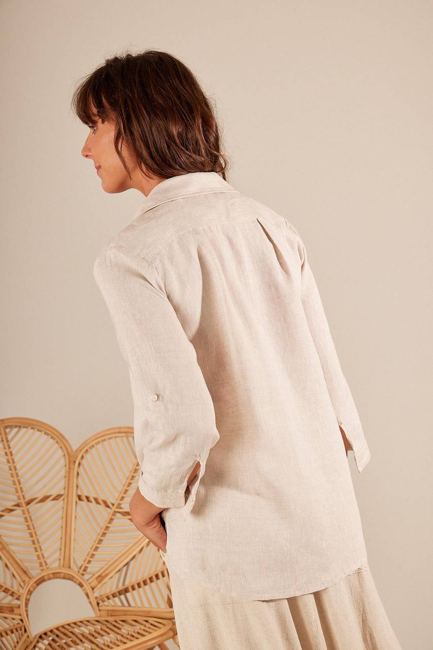 Camisa 100% Linho Cambraia De Gola Redonda Bege Yacamim<br />
<p>
</p>
