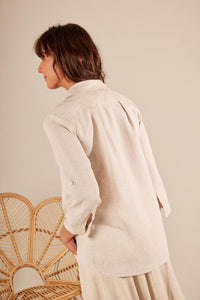 Camisa 100% Linho Cambraia De Gola Redonda Bege Yacamim<br />
<p>
</p>