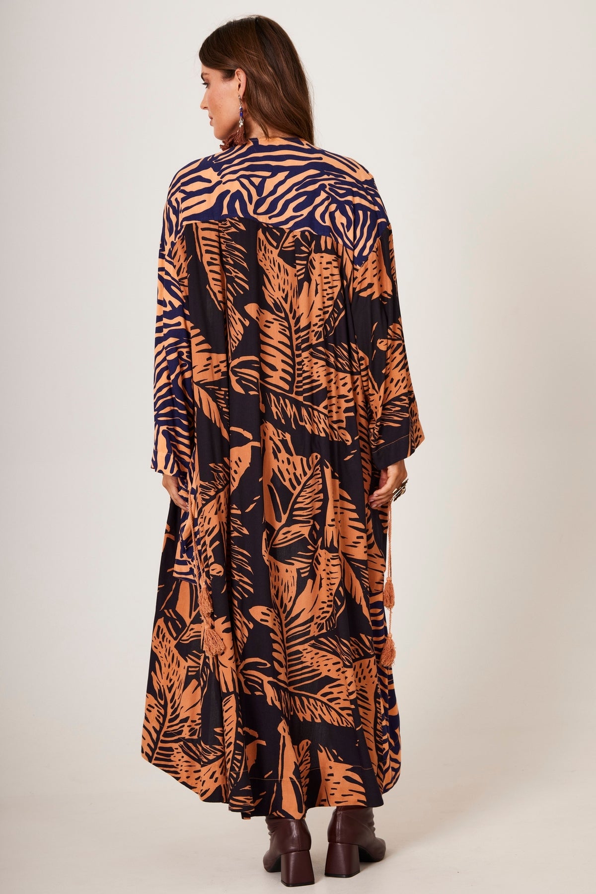 Yacamim J3 Light Brown and Black Printed Long Kimono with Pockets