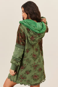 Casaco Patchwork Com Capuz Peluciado Verde Yacamim O7