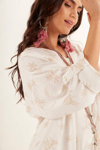 Yacamim Off-White Printed V-Neck Blouse
