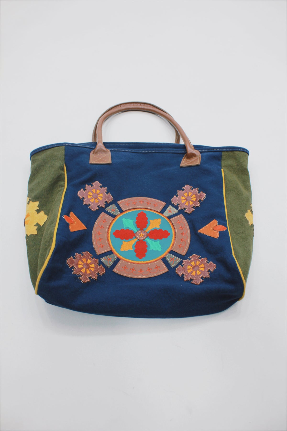 Large Handmade Canvas Bag with Blue and Green Embroidery Yacamim #521