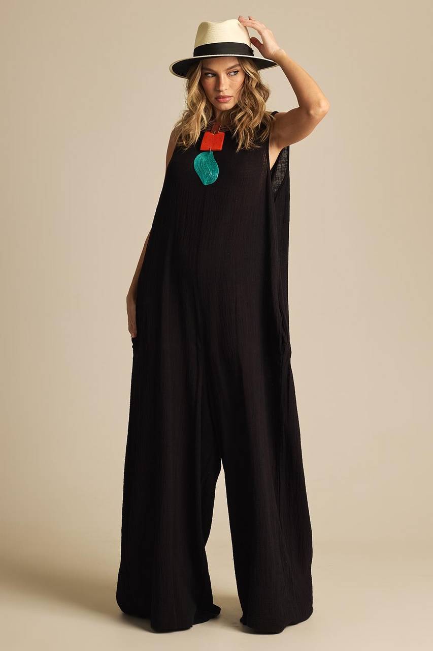 Yacamim Black Sleeveless Wide-Leg Jumpsuit