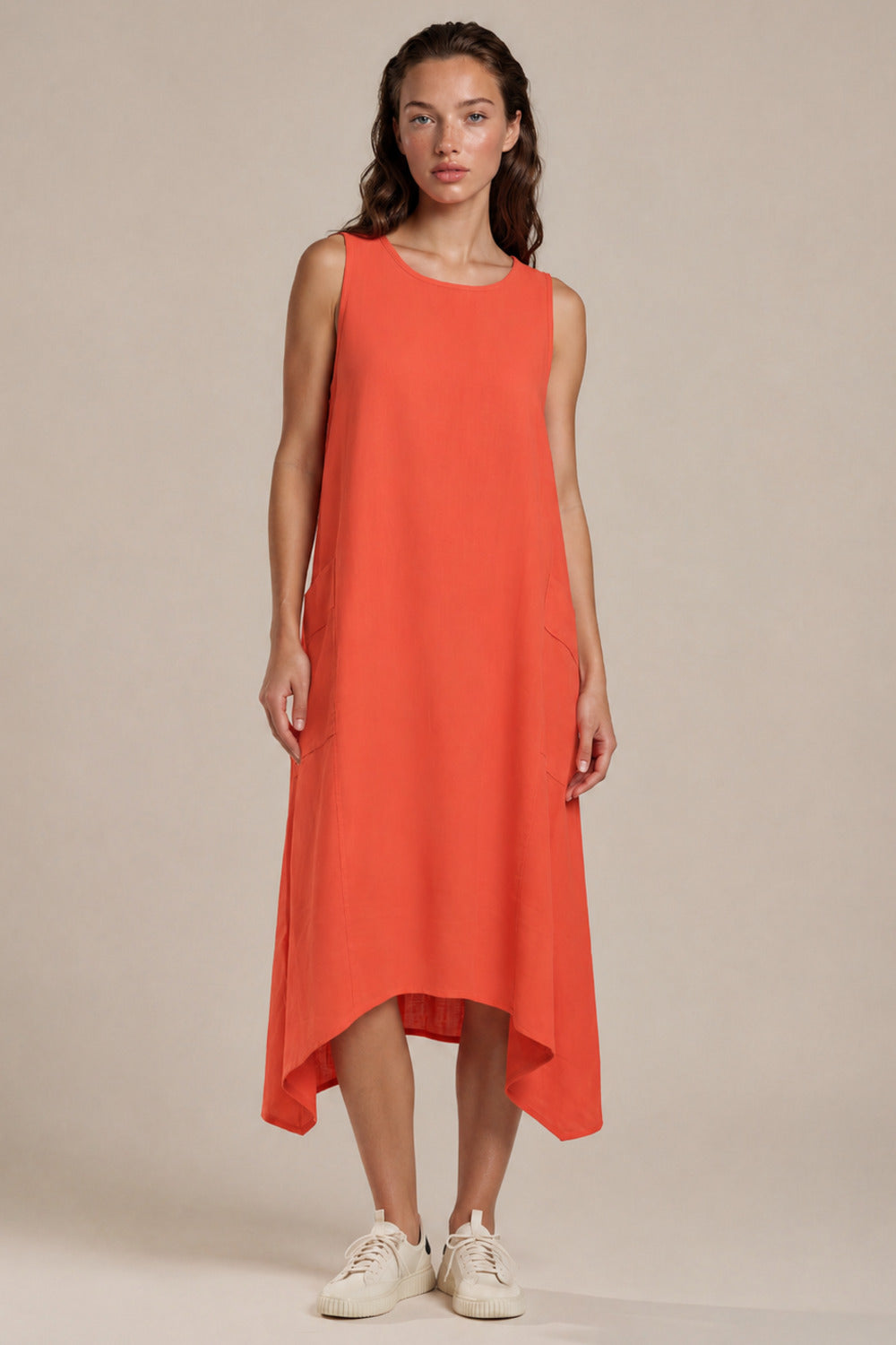 Vestido Regata Midi Viscolinho Com Bolsos Vermelho Ferrugem Yacamim D9