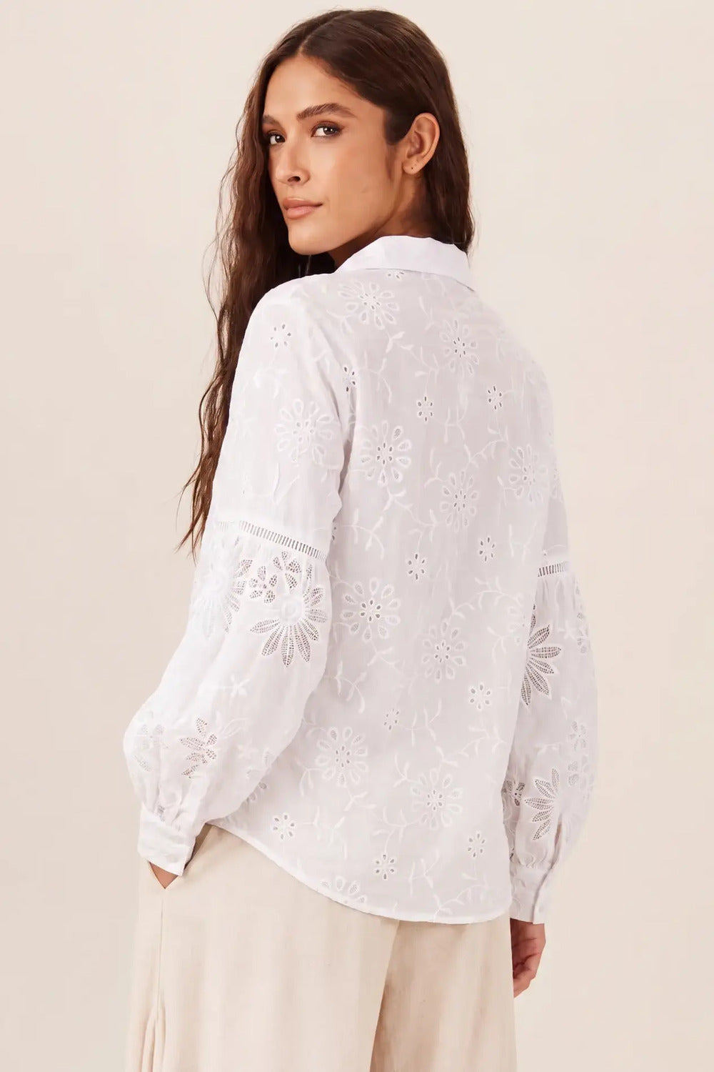 Camisa Broderie Com Entremeios Branca Yacamim A9