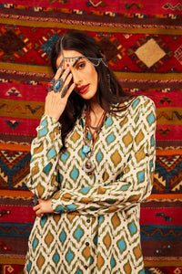 Long Chemise with Long Sleeves and Side Slits Green Yacamim Print