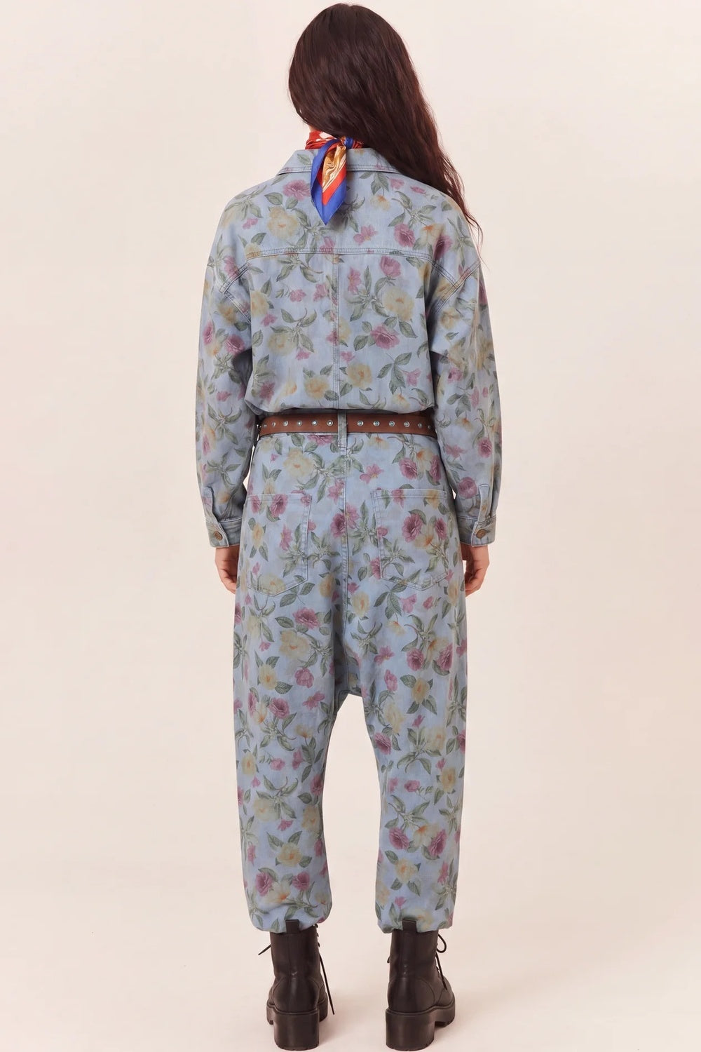 Calça Saruel Jeans Azul Com Estampa De Flores Yacamim A16