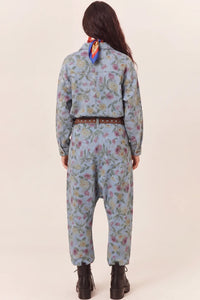 Calça Saruel Jeans Azul Com Estampa De Flores Yacamim A16