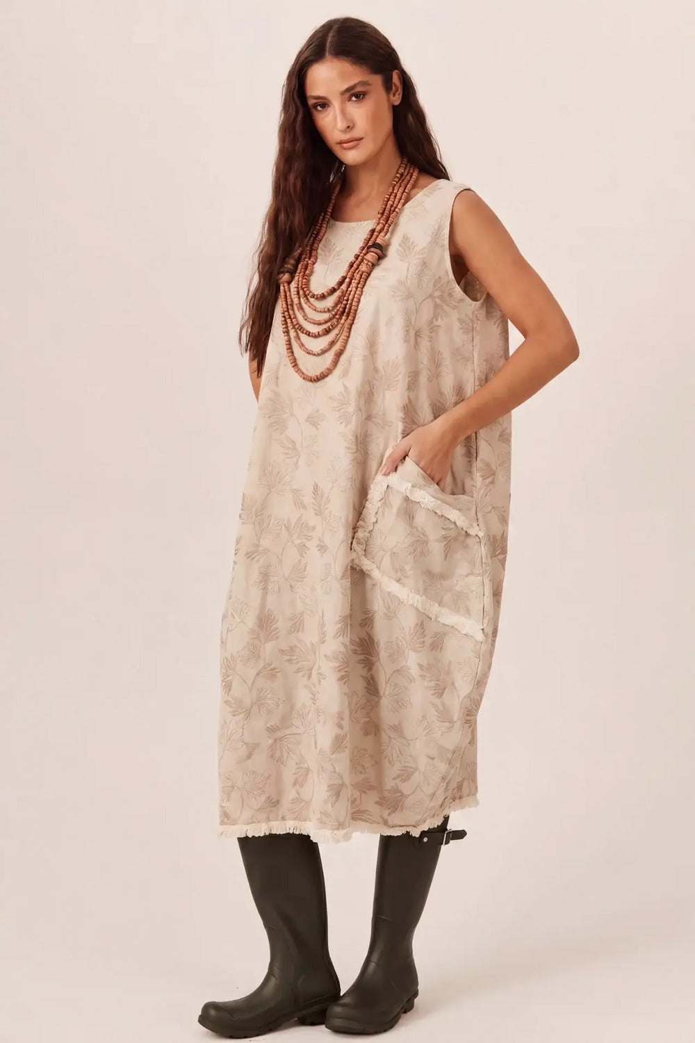 Vestido Regata Midi Com Bolsão Bege Yacamim E17